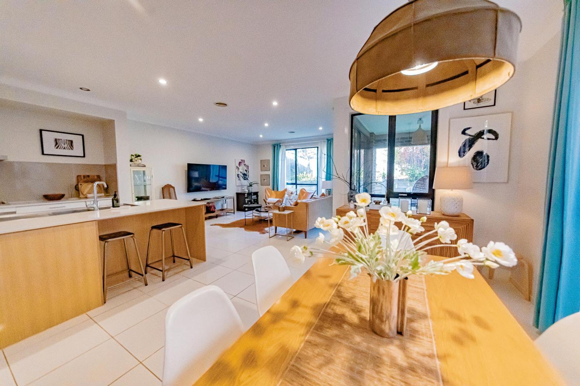 Stayau 4Br Designer Home In Knox Wantirna South Exterior photo